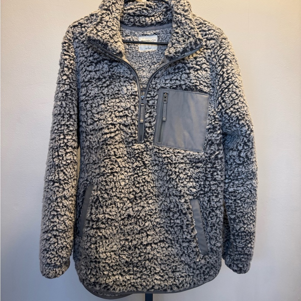 Abercrombie & Fitch Gray Teddy Fleece